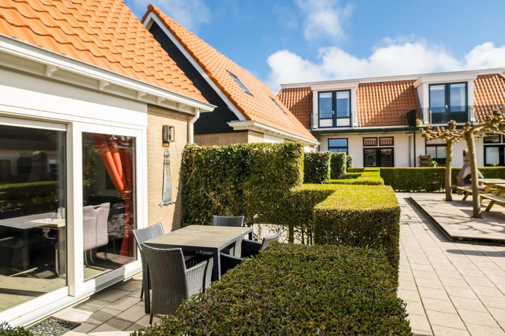 Friese Antillen Hollum  Bagian luar foto